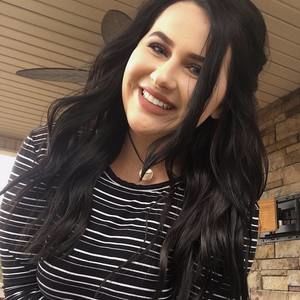 Meet your Posher, Mandy